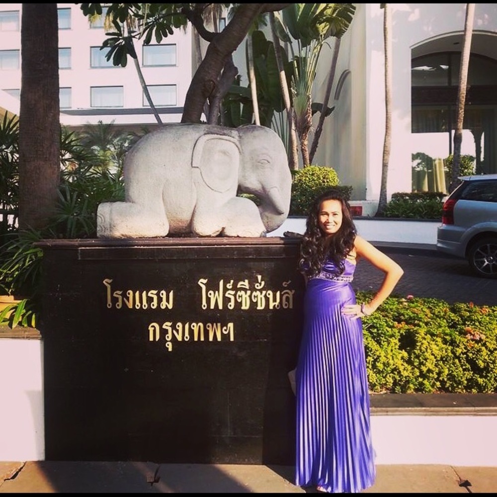 Beautiful purple dress size 3/4